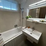 Vizpart Hullam Apartman