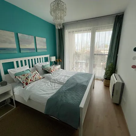 Vizpart Hullam Apartment *