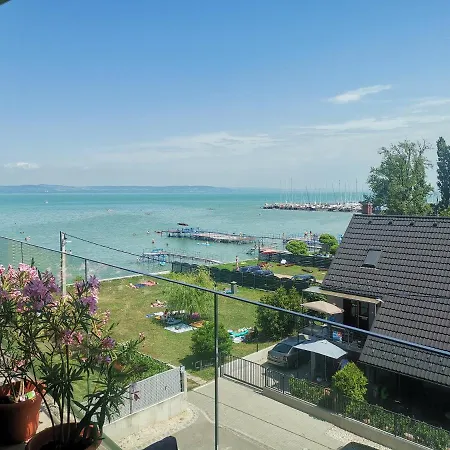Apartman Vizpart Hullam Balatonlelle