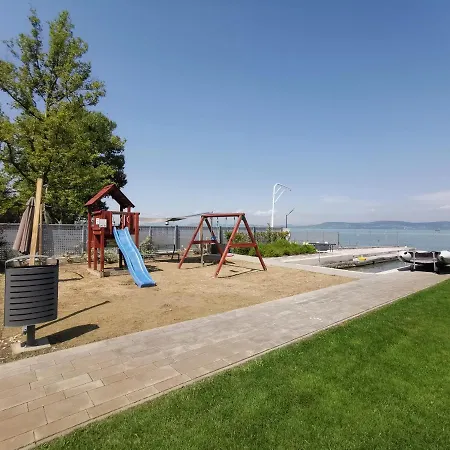 Apartment Vizpart Hullam Balatonlelle
